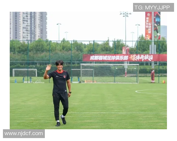 成都蓉城刚官宣徐正源下课,就约请吴金贵出任新帅,未来将携手戴伟浚加盟 成都蓉城刚官宣徐正源下课,就约请吴金贵出任新帅,未来将携手戴伟浚加盟